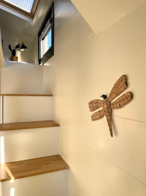 Tiny House With Sauna & Jacuzzi Near Amsterdam Vijfhuizen Bagian luar foto