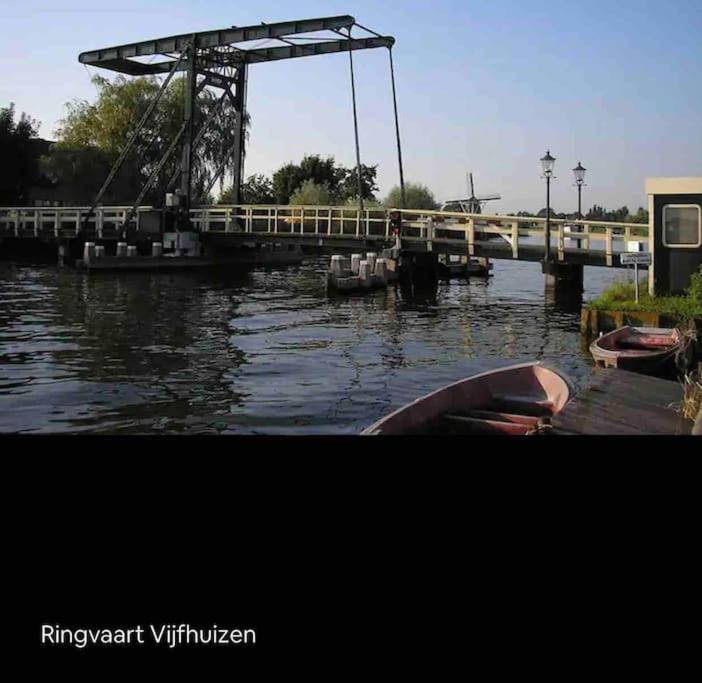 Tiny House With Sauna & Jacuzzi Near Amsterdam Vijfhuizen Bagian luar foto