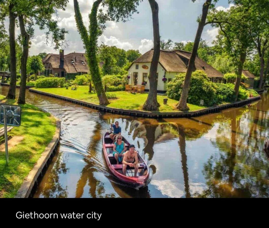 Tiny House With Sauna & Jacuzzi Near Amsterdam Vijfhuizen Bagian luar foto