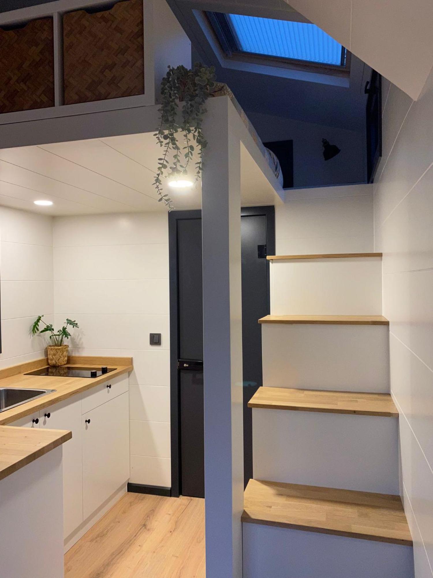 Tiny House With Sauna & Jacuzzi Near Amsterdam Vijfhuizen Bagian luar foto