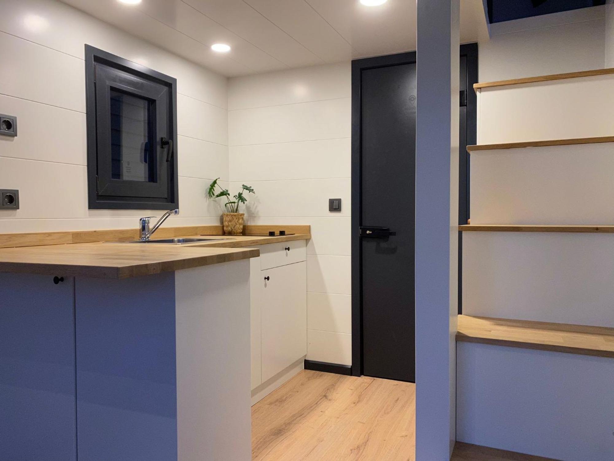 Tiny House With Sauna & Jacuzzi Near Amsterdam Vijfhuizen Bagian luar foto